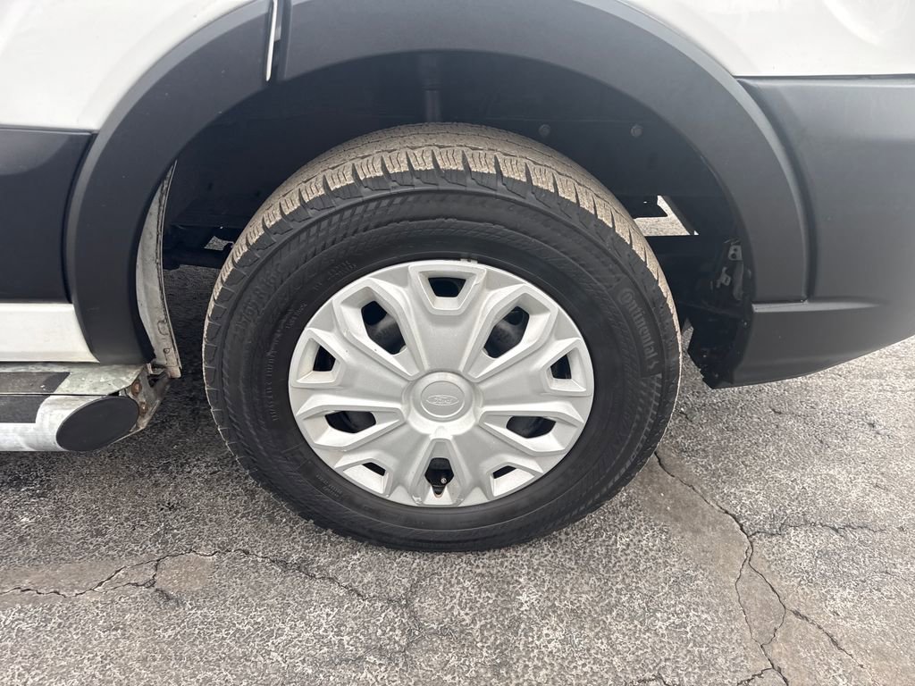 Used 2024 Ford Transit 250 Low Roof w/ Exterior Upgrade Package image 24