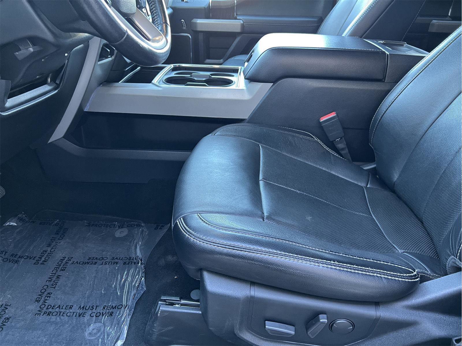 Used 2020 Ford F350 Lariat w/ Chrome Package image 10