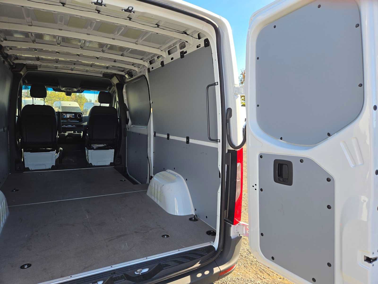 Used 2026 Mercedes-Benz Sprinter 2500 image 19