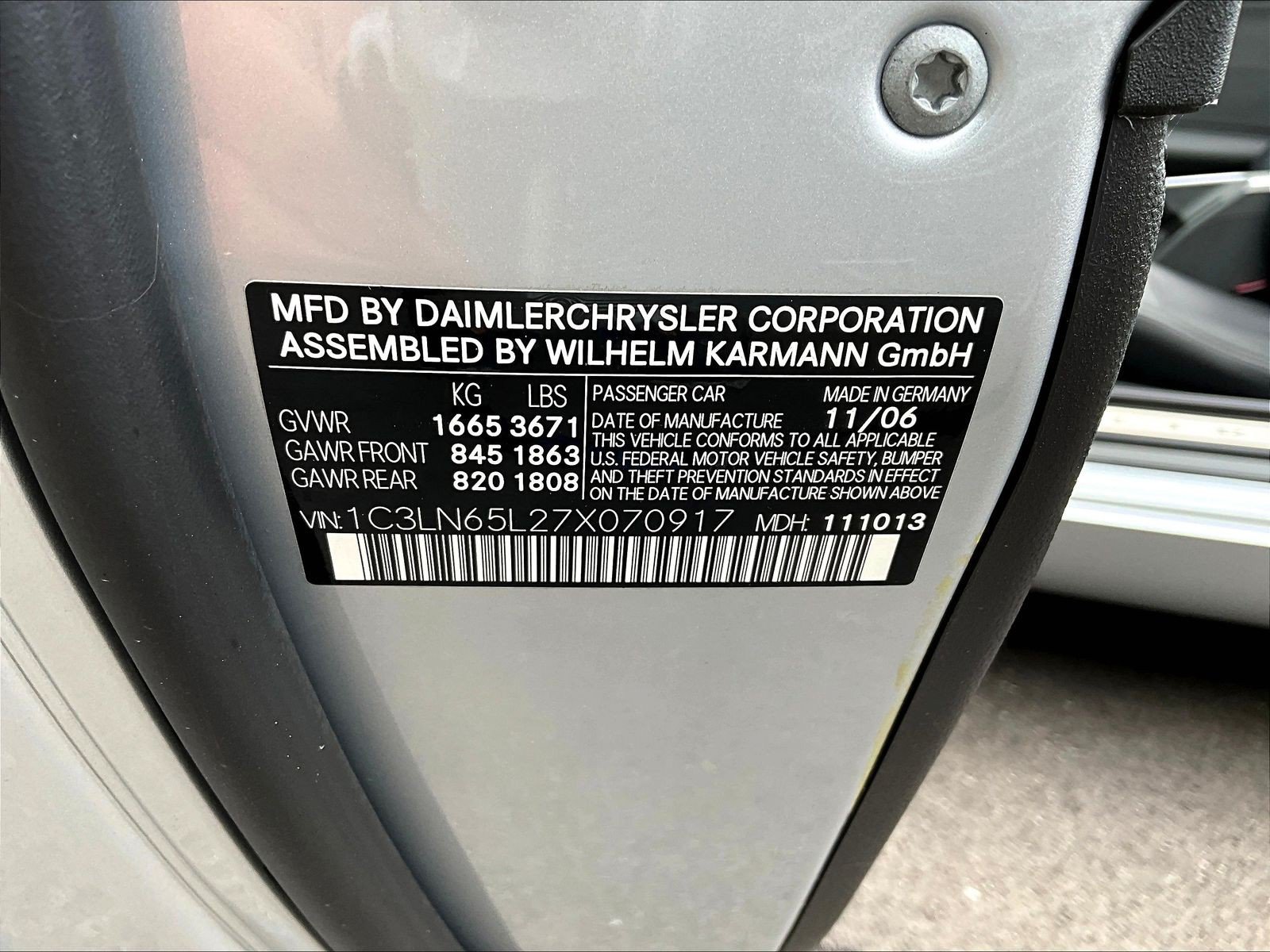 Used 2007 Chrysler Crossfire Limited RWD image 17