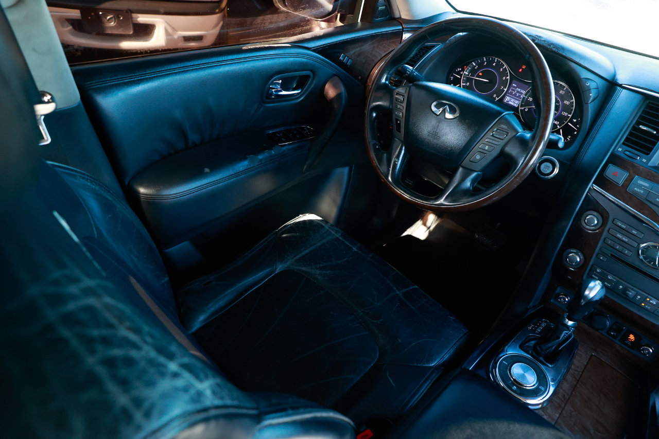 Used 2012 INFINITI QX56 2WD w/ Deluxe Touring Pkg image 20