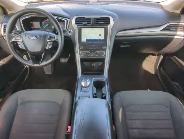 Used 2020 Ford Fusion SE FWD image 13