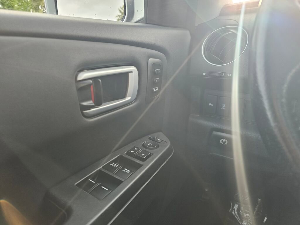 Used 2012 Honda Pilot Touring image 33