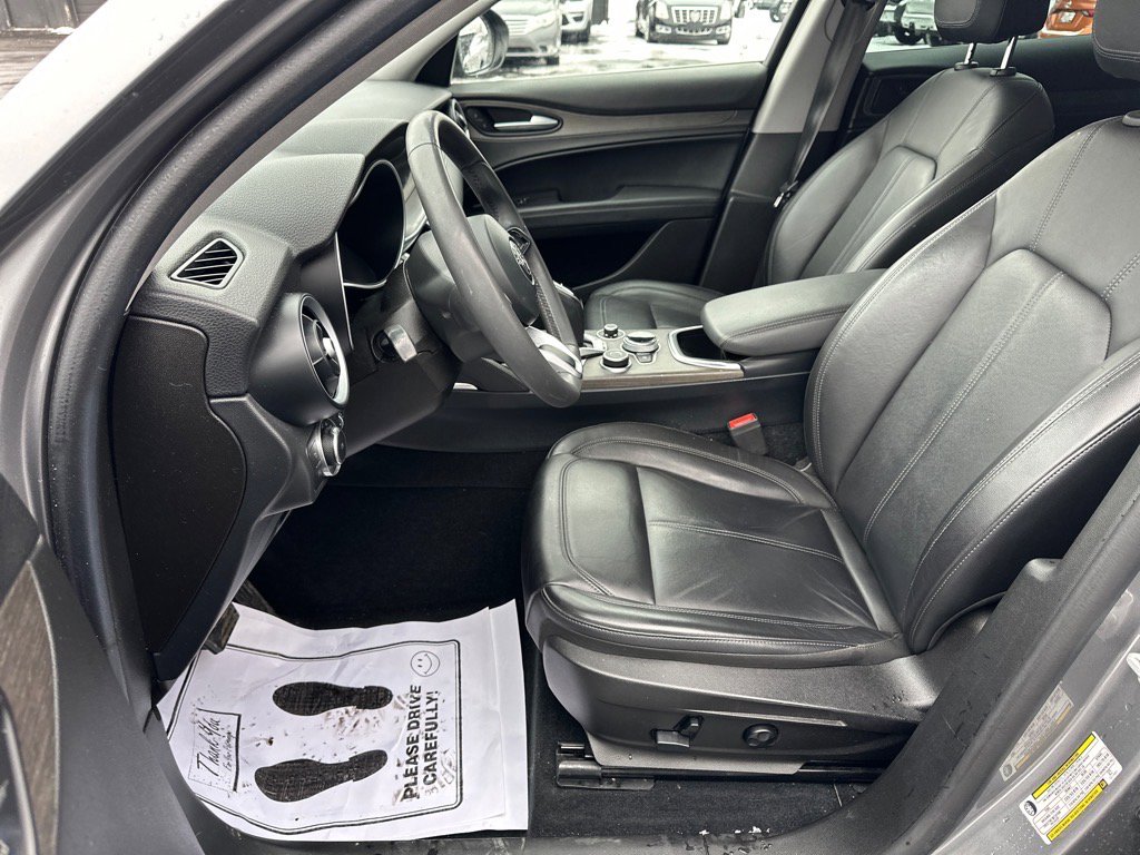 Used 2021 Alfa Romeo Stelvio Ti image 13