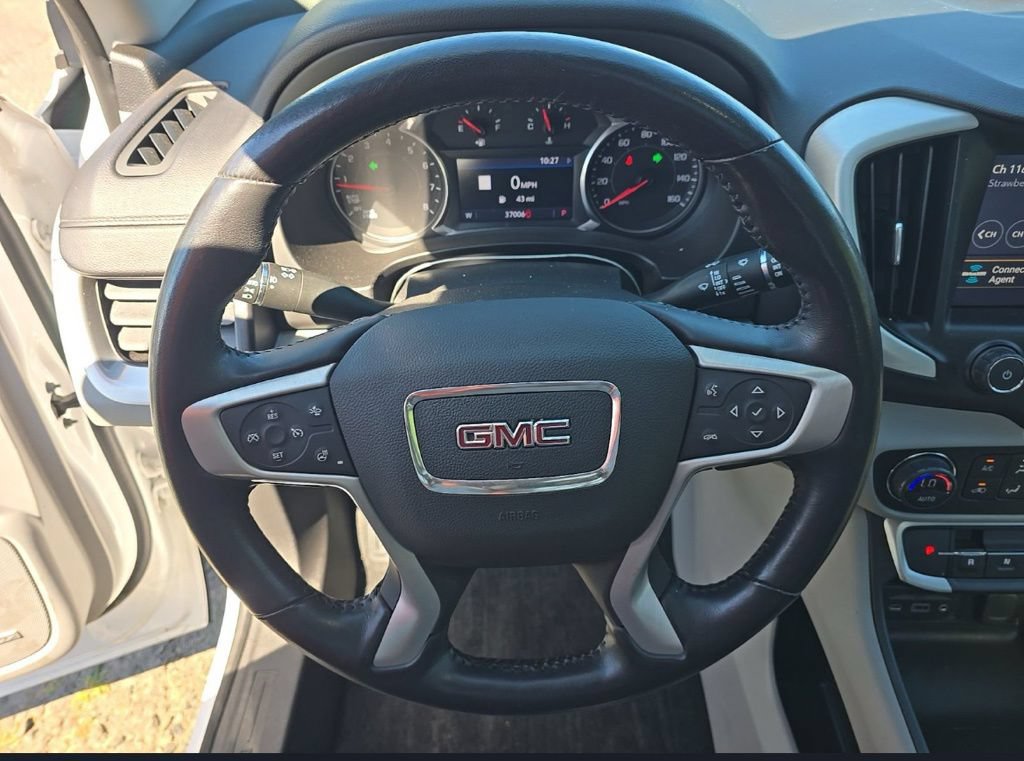 Used 2022 GMC Terrain SLT w/ Infotainment Package II AWD/4WD image 5