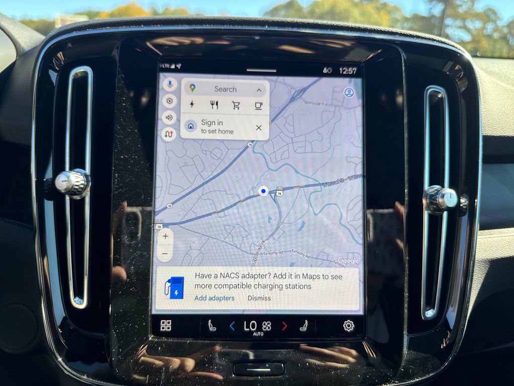Certified 2023 Volvo C40 P8 Recharge Plus image 23