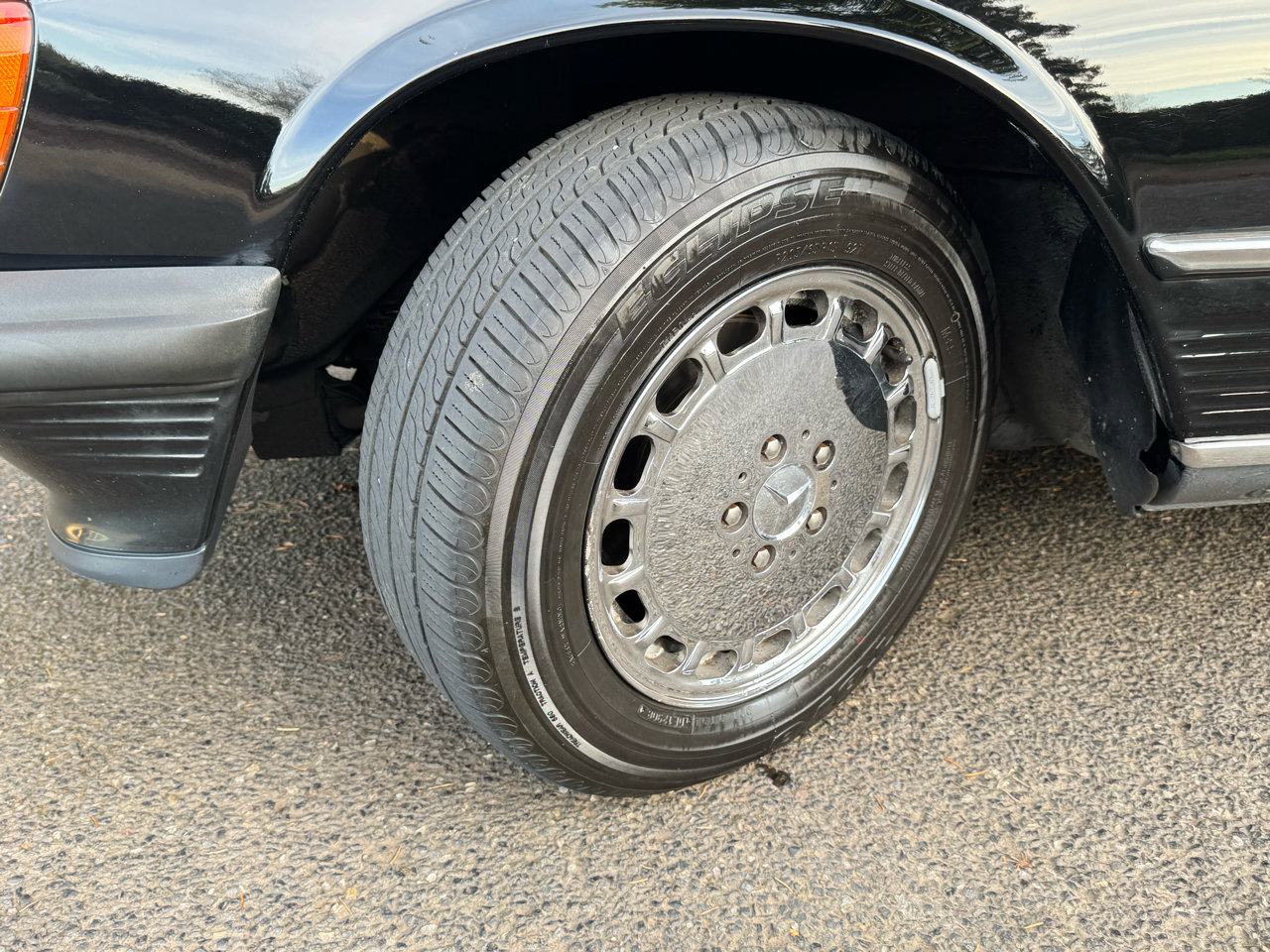 Used 1988 Mercedes-Benz 560 SL image 26