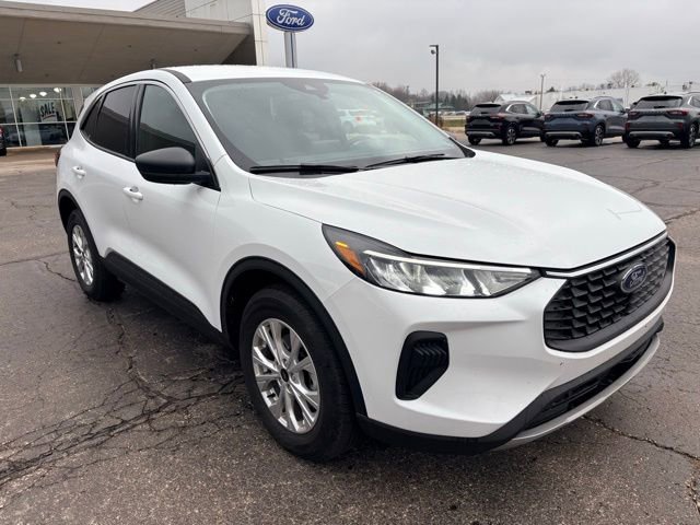 Used 2023 Ford Escape Active image 8