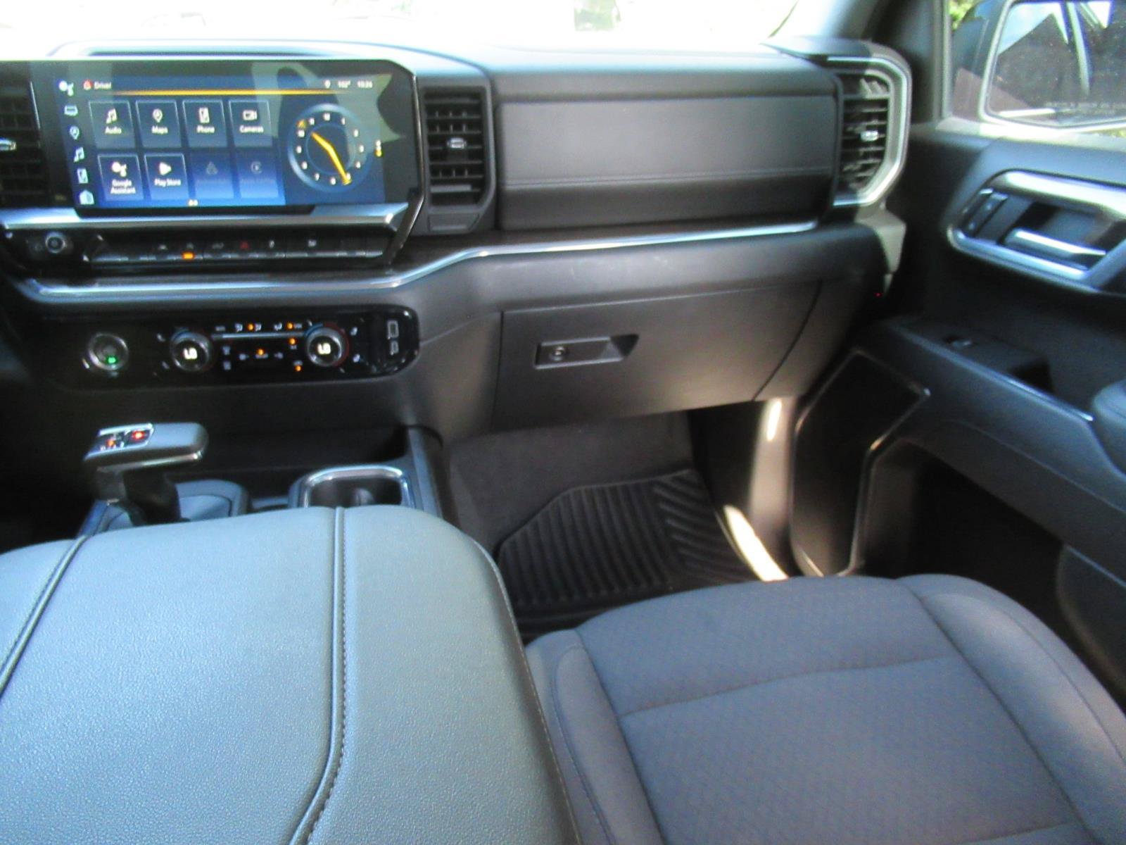 Used 2023 Chevrolet Silverado 1500 RST AWD/4WD image 16
