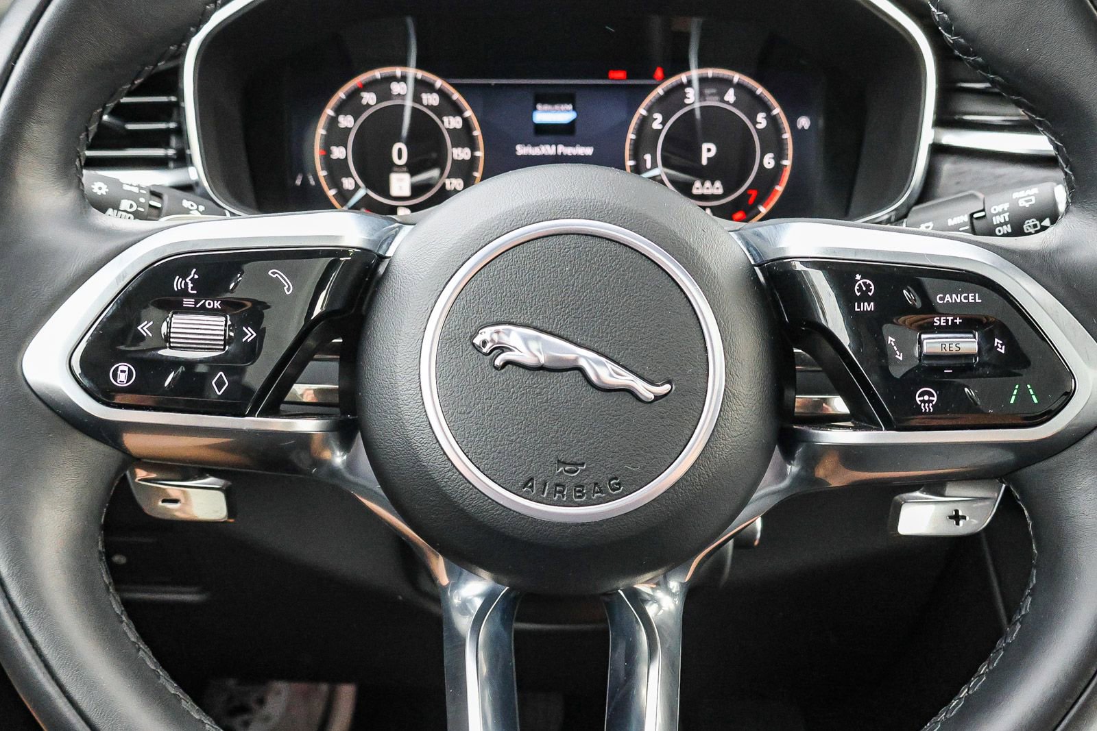 Used 2025 Jaguar F-PACE R-Dynamic S image 33