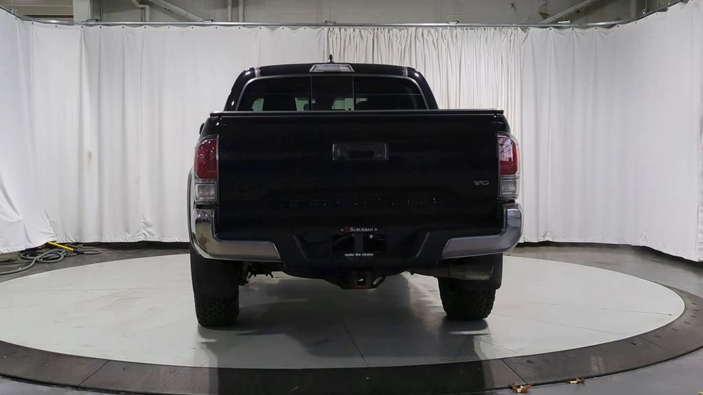 Used 2021 Toyota Tacoma TRD Off-Road image 8