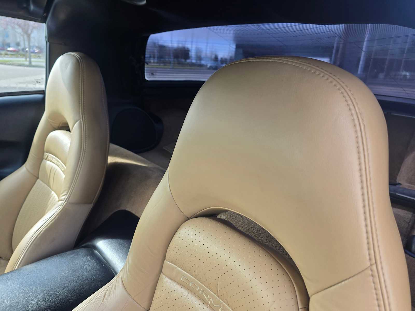 Used 1999 Chevrolet Corvette Coupe w/ Memory Pkg image 18