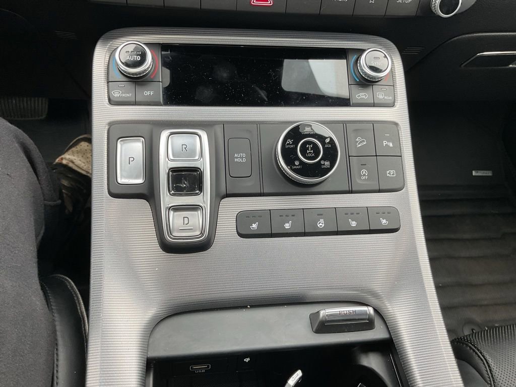 Used 2023 Hyundai Palisade Calligraphy image 24