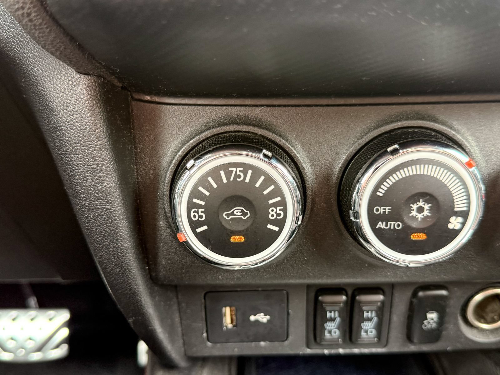 Used 2018 Mitsubishi Outlander Sport LE AWD/4WD image 33
