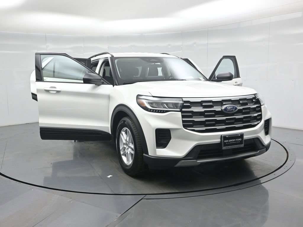 New 2026 Ford Explorer Active image 32