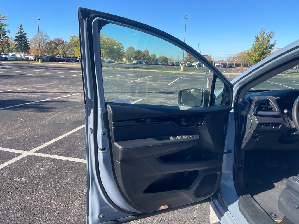 Used 2023 Honda Odyssey Touring image 10