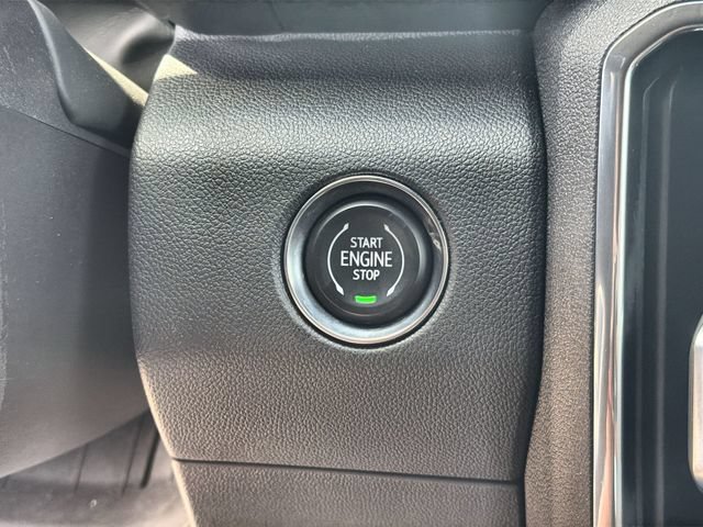 Certified 2026 GMC Acadia Elevation w/ Elevation Premium Package FWD image 16