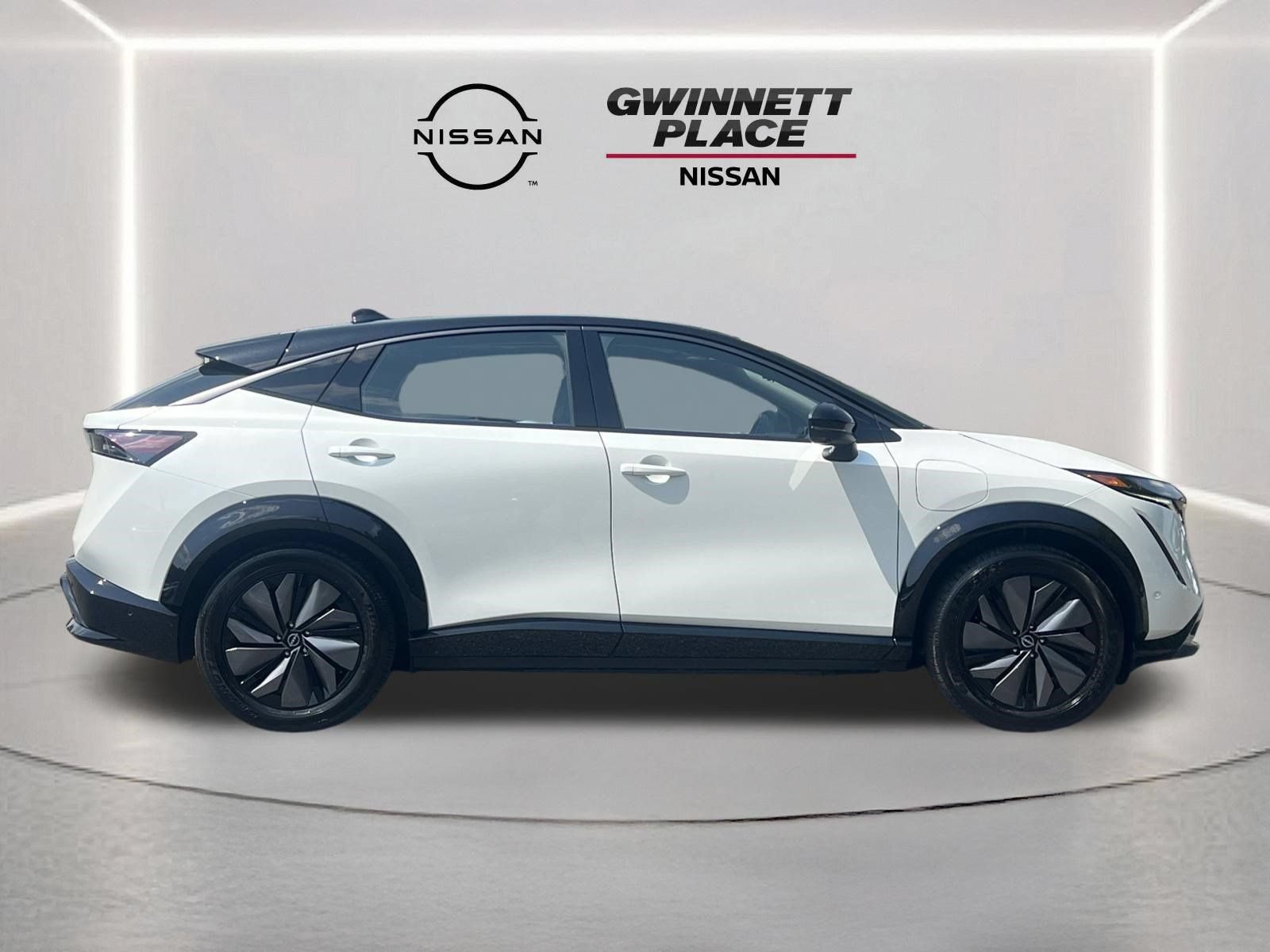 Certified 2024 Nissan Ariya AWD image 29