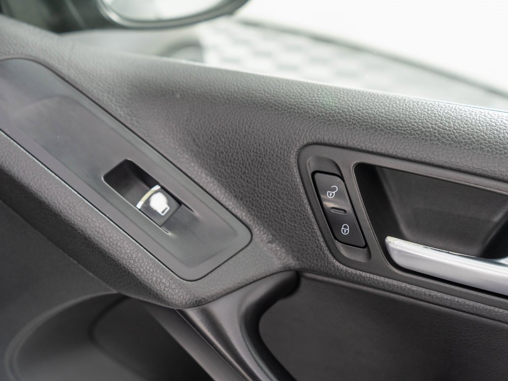 Used 2017 Volkswagen Tiguan Wolfsburg Edition image 9