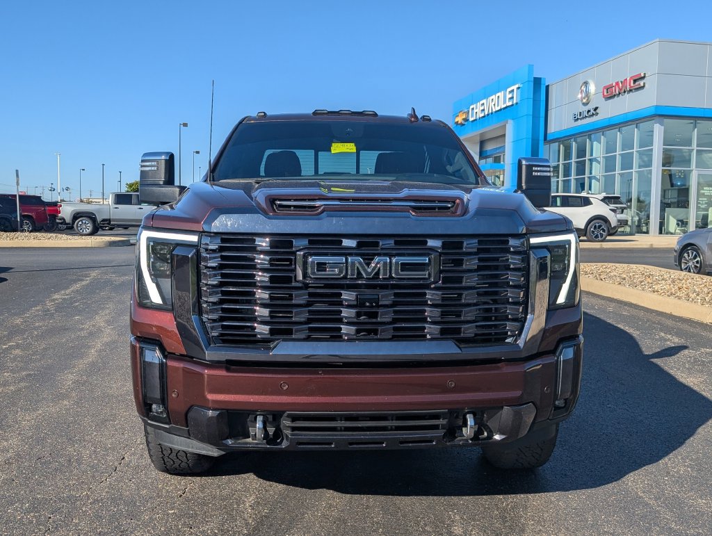 Used 2024 GMC Sierra 2500 Denali Ultimate AWD/4WD image 2