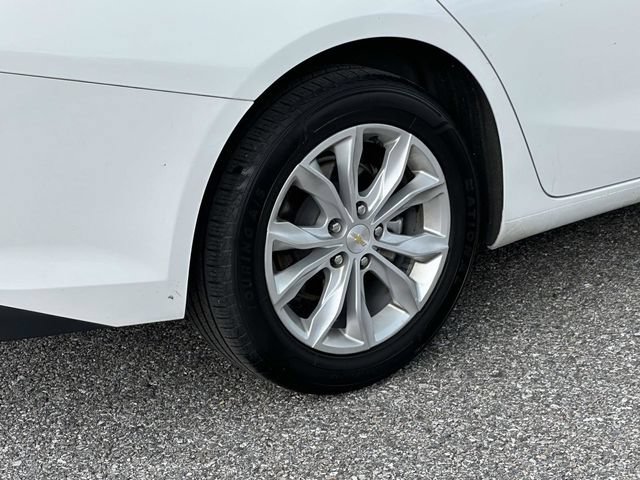 Used 2023 Chevrolet Malibu LT FWD image 30