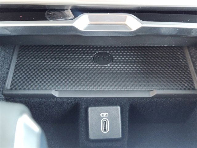 New 2026 Land Rover Range Rover SE image 14