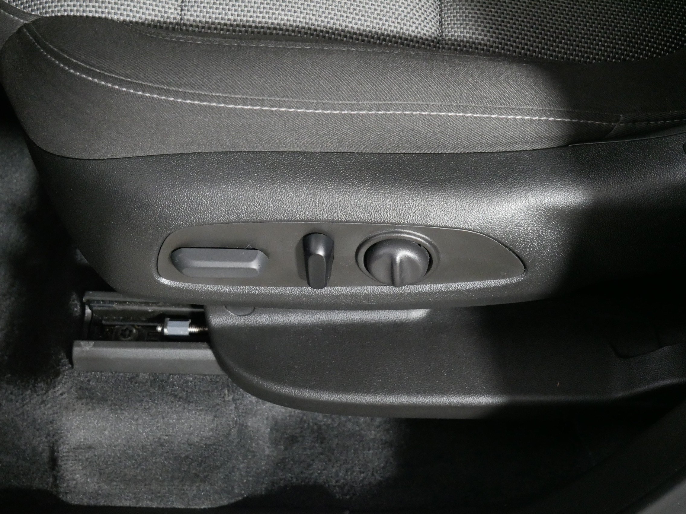 Used 2023 Chevrolet Traverse LT FWD image 20
