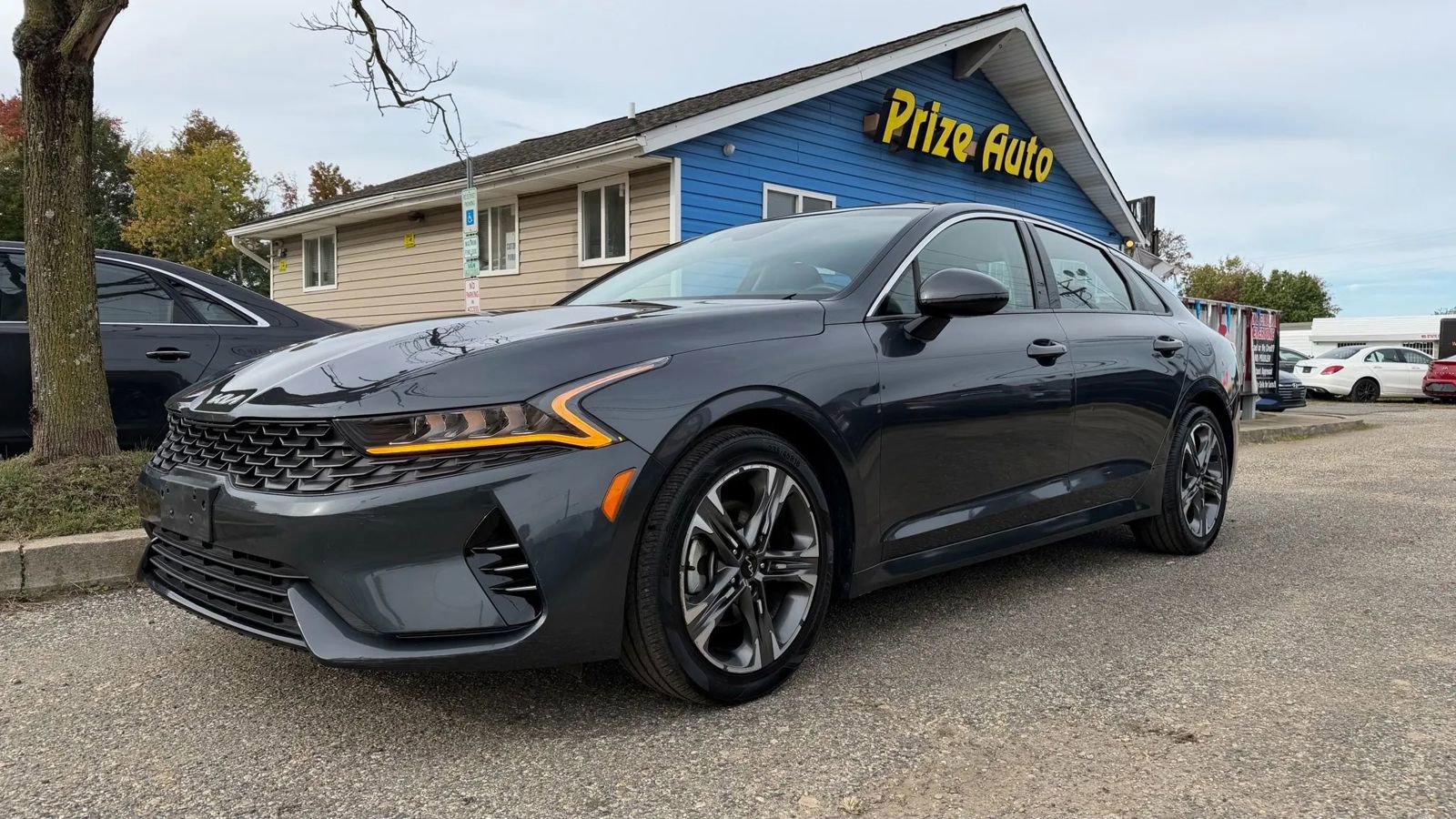 Used 2022 Kia K5 EX image 2