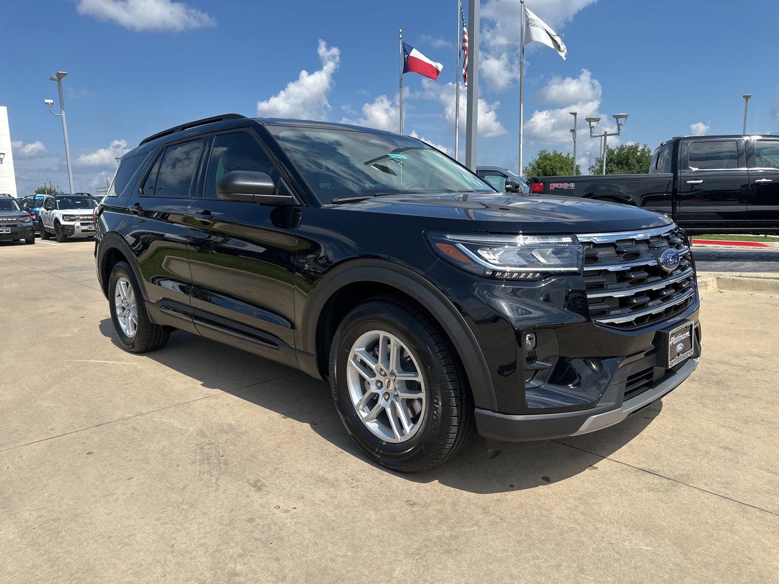 New 2026 Ford Explorer Active w/ Active Comfort Package RWD image 8