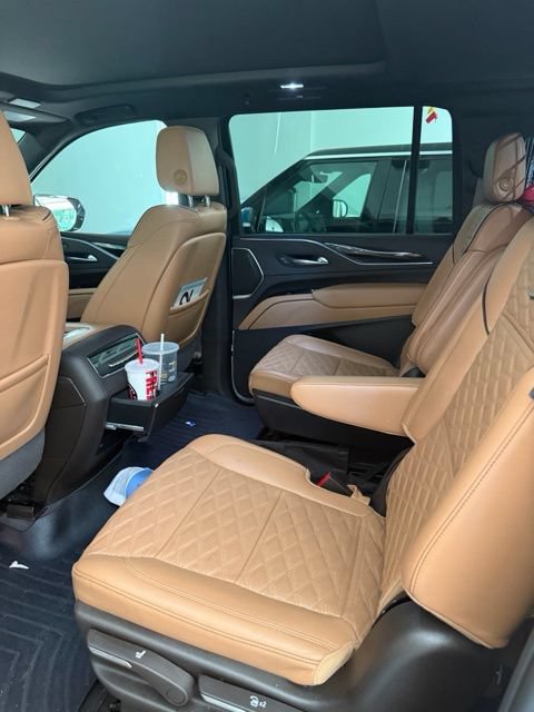 Used 2023 Cadillac Escalade ESV Sport w/ Touring Package AWD/4WD image 9