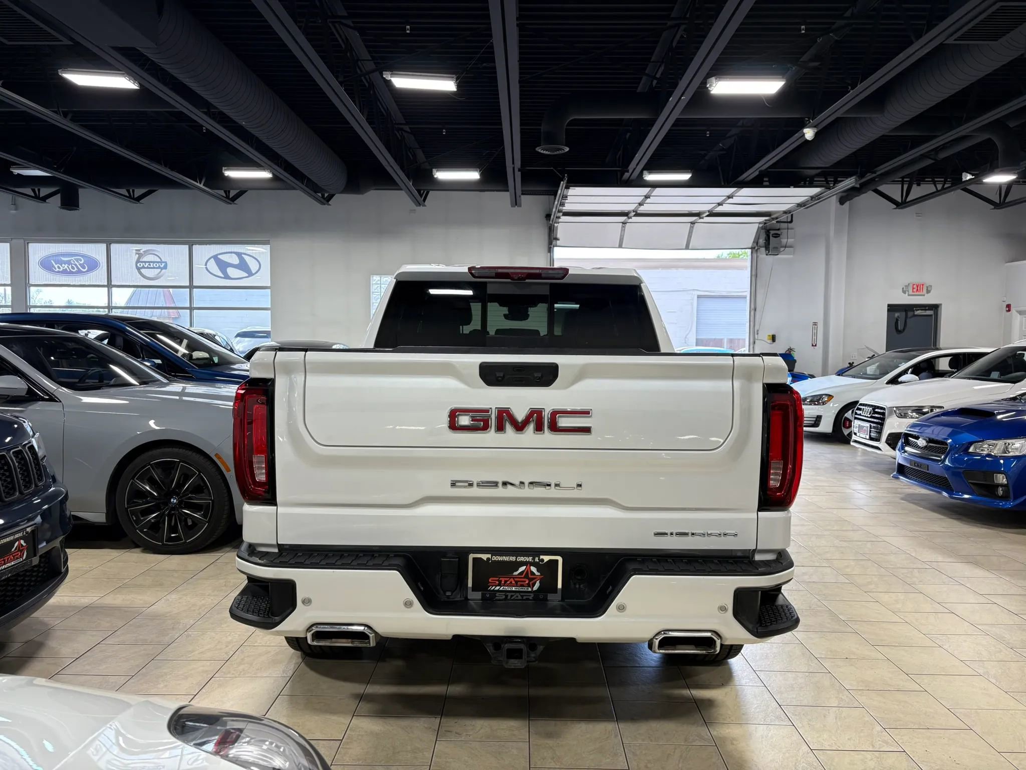 Used 2024 GMC Sierra 1500 Denali w/ Denali Reserve Package AWD/4WD image 17