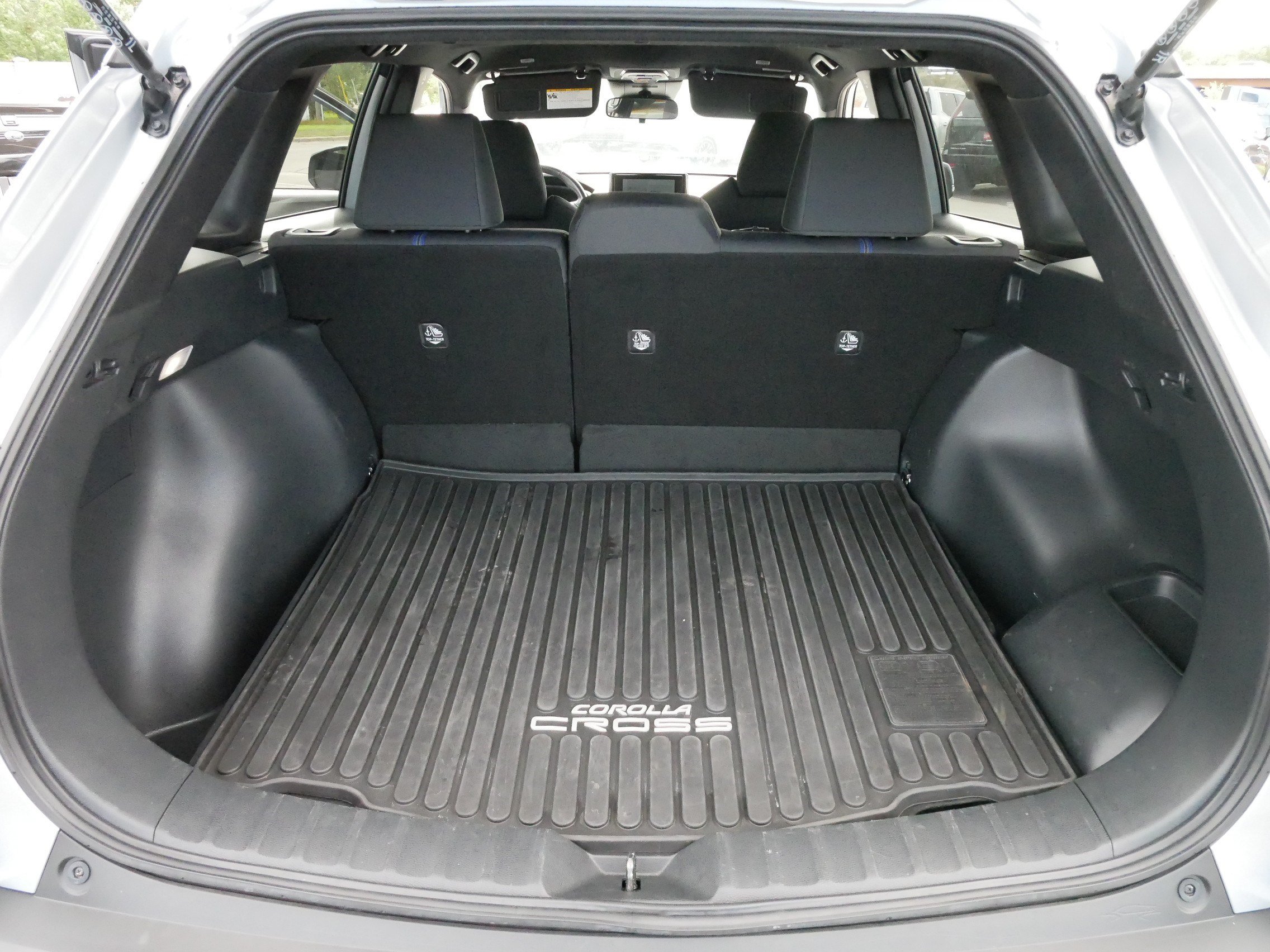 Certified 2023 Toyota Corolla Cross AWD Hybrid image 18