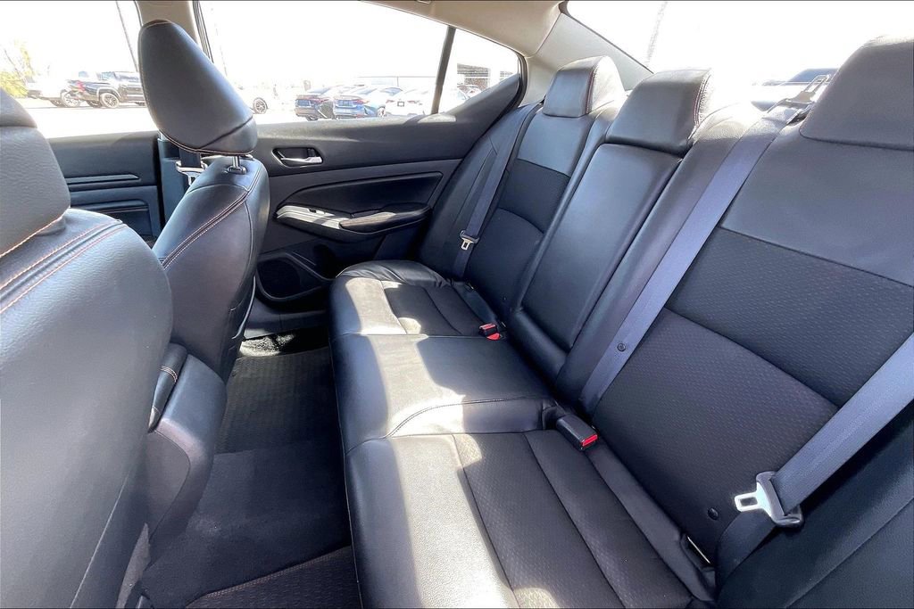 Used 2022 Nissan Altima 2.5 SR w/ Midnight Edition Package image 19