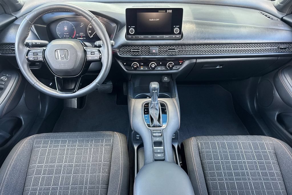Certified 2025 Honda HR-V Sport image 17