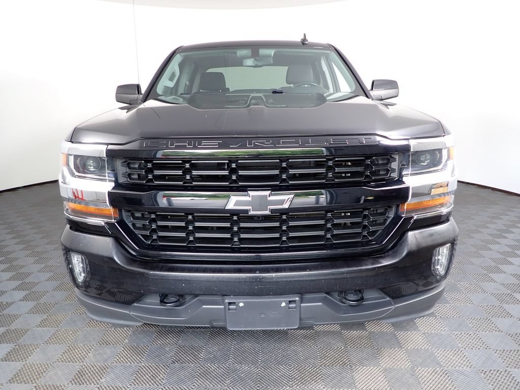 Used 2018 Chevrolet Silverado 1500 LT w/ All Star Edition AWD/4WD image 10