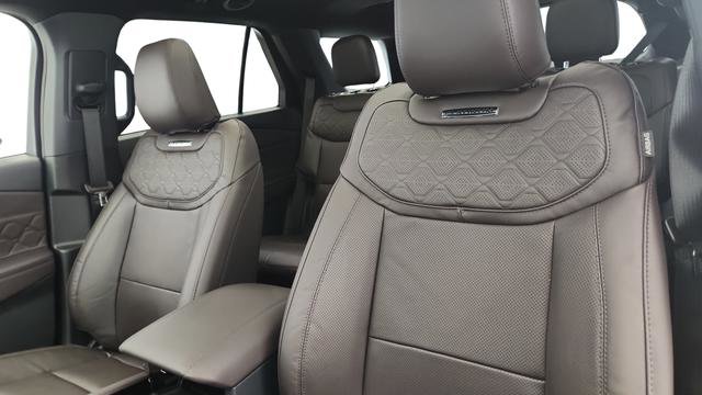 New 2026 Ford Explorer Platinum w/ LUX Leather Package image 10