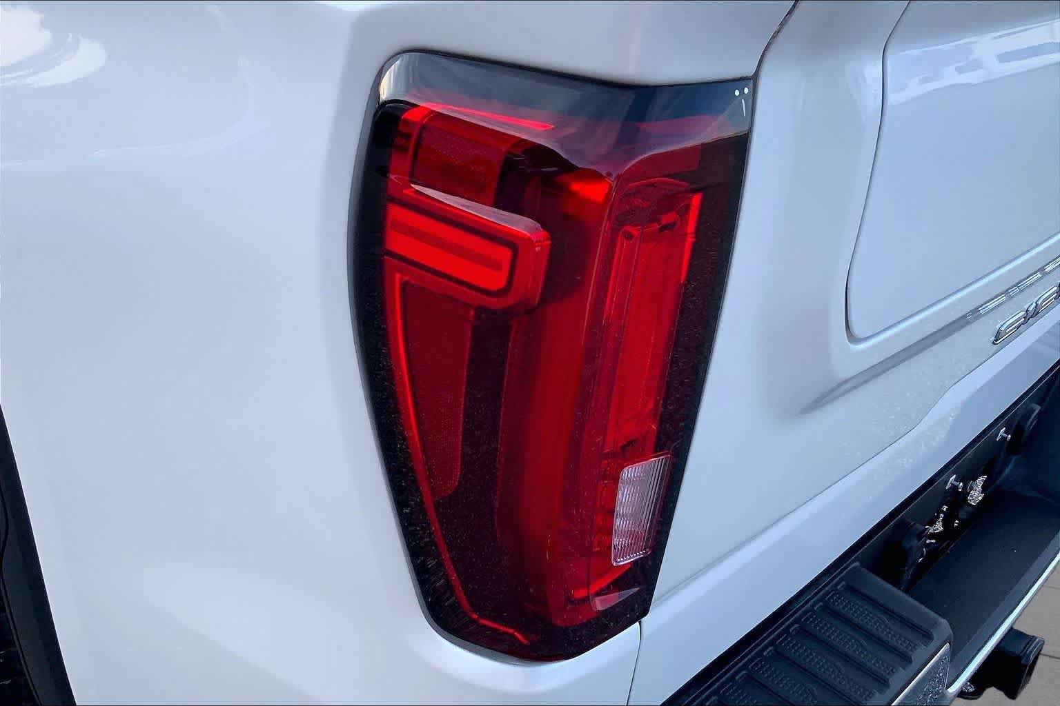 Used 2019 GMC Sierra 1500 SLT RWD image 25