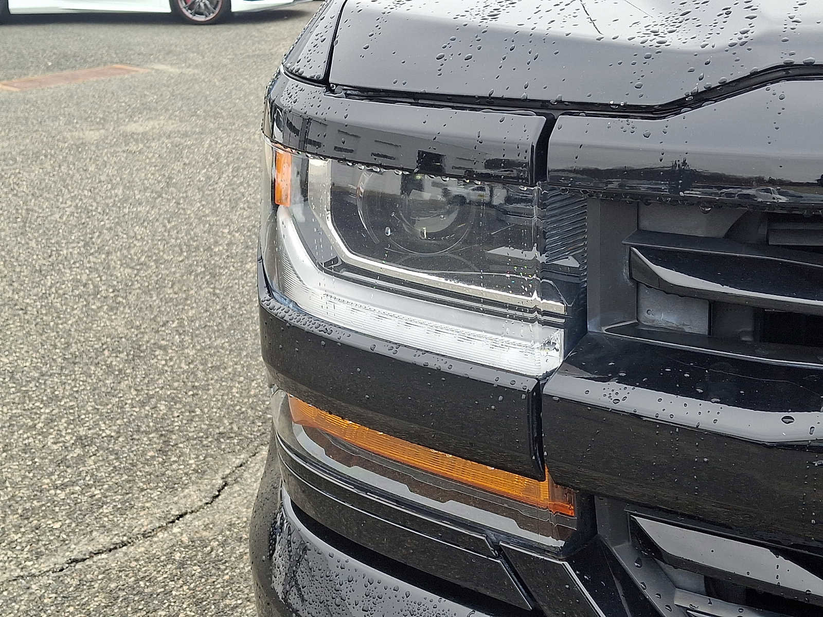 Used 2018 Chevrolet Silverado 1500 LT w/ All Star Edition image 9