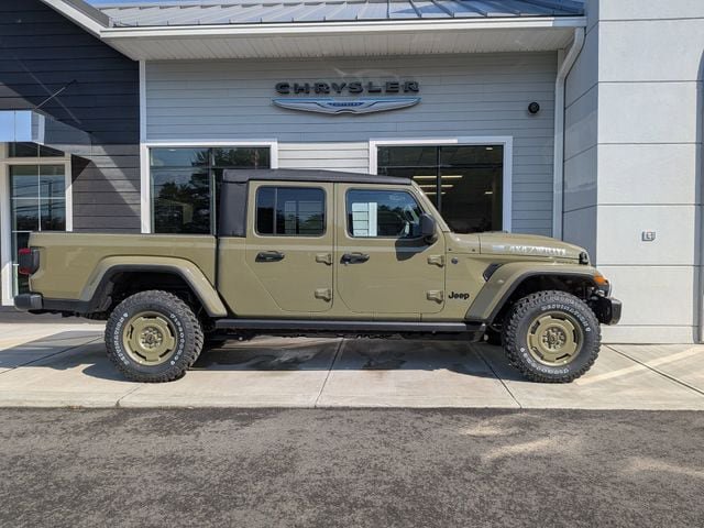 New 2026 Jeep Gladiator Willys AWD/4WD image 3