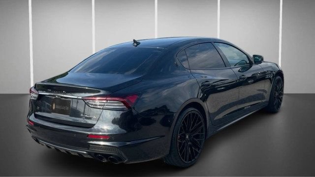 Used 2023 Maserati Quattroporte Modena Q4 AWD/4WD image 9