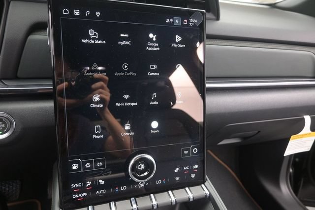 New 2026 GMC Terrain AT4 w/ LPO, Black Badging Package AWD/4WD image 34