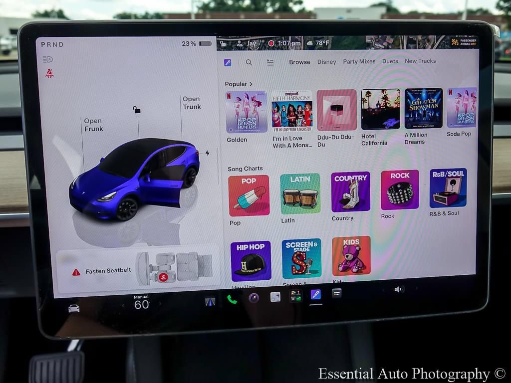Used 2025 Tesla Model Y Long Range AWD/4WD image 18
