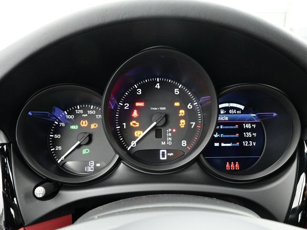 Certified 2026 Porsche Macan AWD/4WD image 9