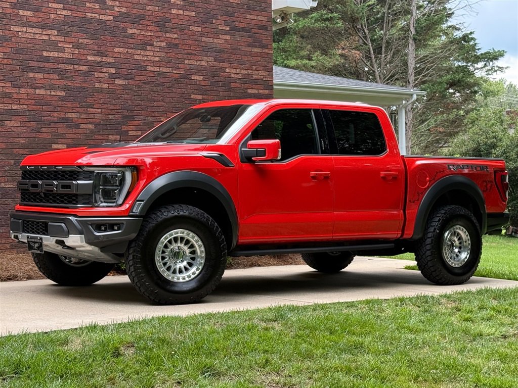 Used 2022 Ford F150 Raptor w/ Raptor 37 Performance Package AWD/4WD image 8