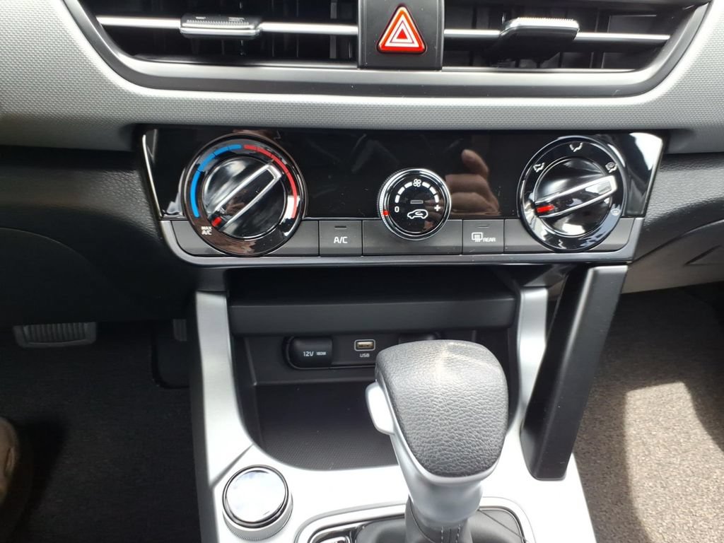 New 2026 Kia Seltos LX FWD image 15