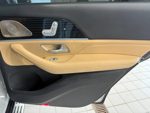 Used 2024 Mercedes-Benz GLS 450 4MATIC image 29