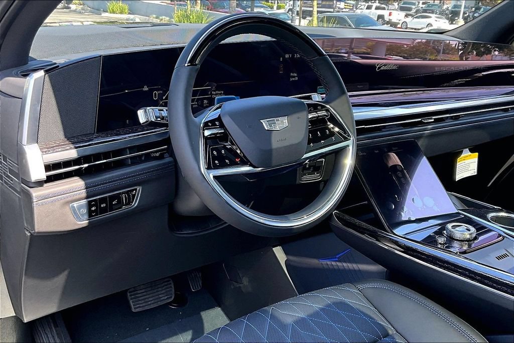 New 2026 Cadillac Escalade IQL Luxury w/ LPO, Floor Liner Package AWD/4WD image 9