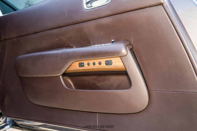Used 2016 Rolls-Royce Wraith RWD image 25