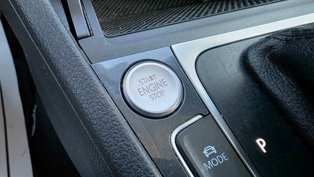 Used 2019 Volkswagen Golf Alltrack SE image 35