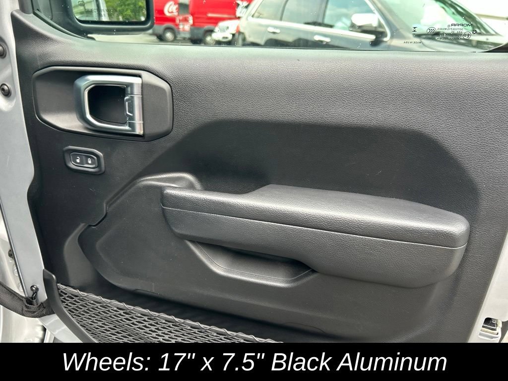 Certified 2023 Jeep Wrangler Unlimited w/ Cold Weather Group AWD/4WD image 43